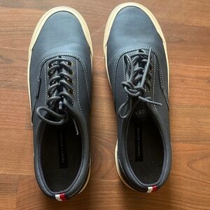 NWOT Tommy Hilfiger Men's Blue Lace-Up Sneakers